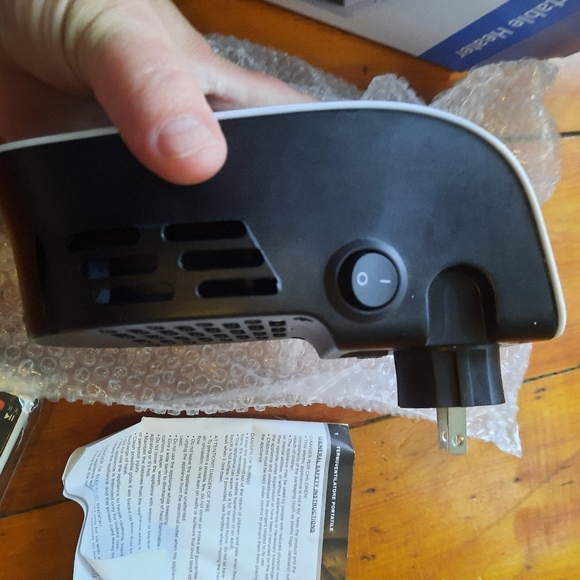 Portable wall plug in heater - Picture 5 of 7